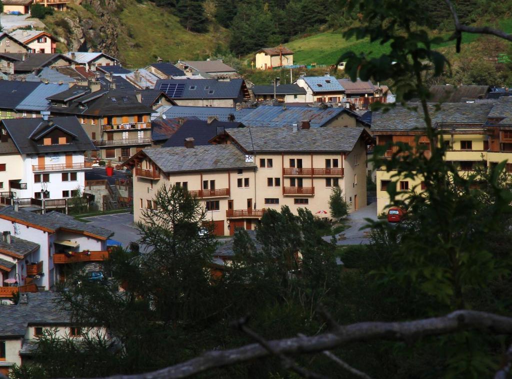 Hotel Restaurant L'Outa Termignon Bagian luar foto
