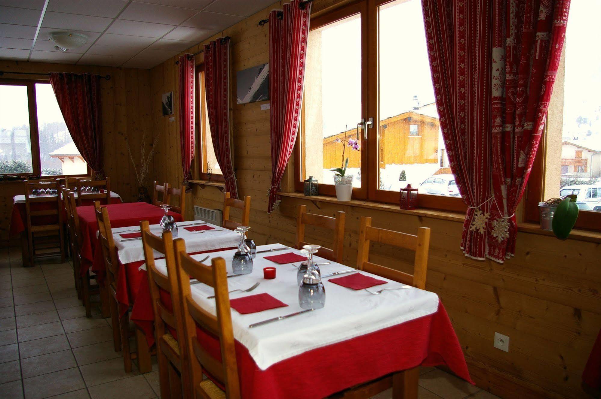 Hotel Restaurant L'Outa Termignon Bagian luar foto
